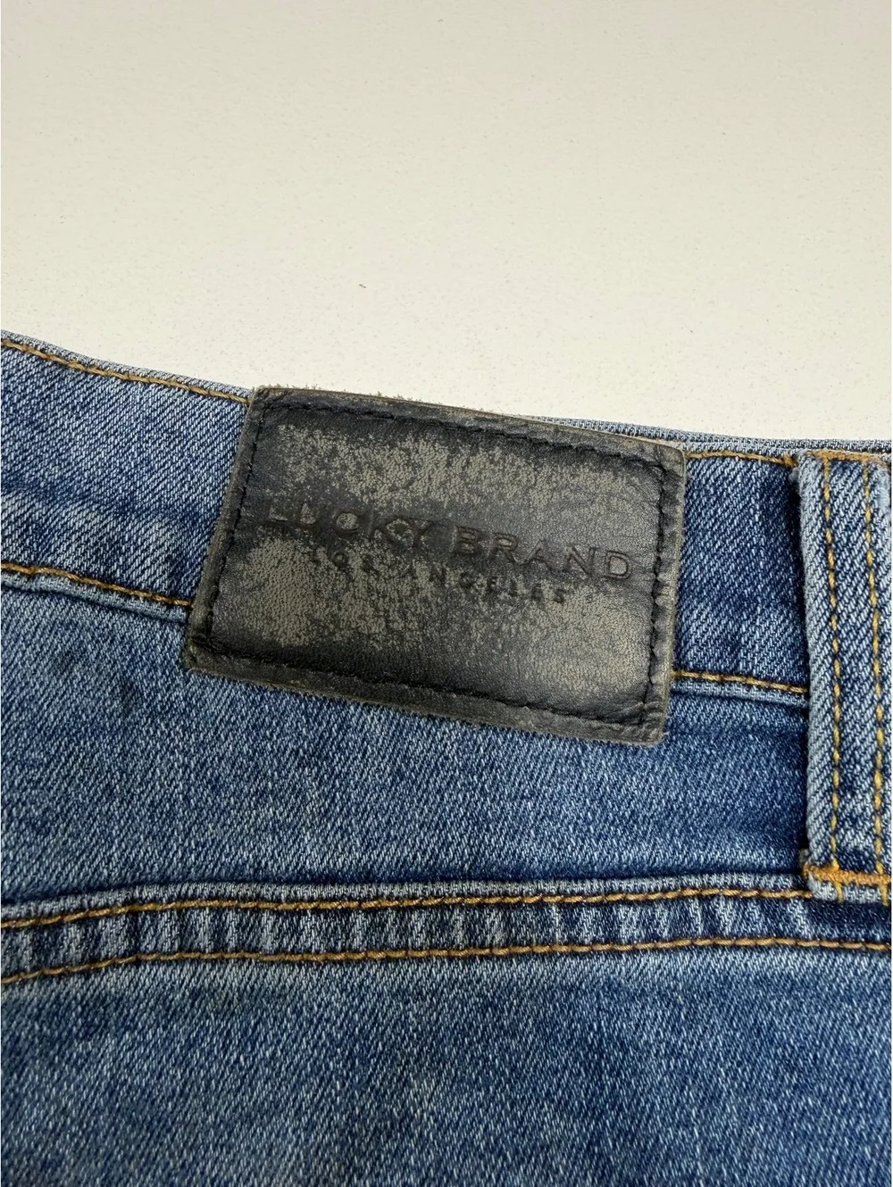 Lucky Brand 410 Athletic Slim Jeans Men’s 32x32 Blue Stretch Denim EUC
